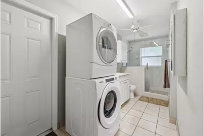 1709 NE 28th Drive, Oakland Park, FL 33334 - Photo 31