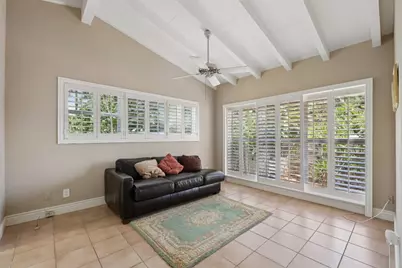 1709 NE 28th Drive, Oakland Park, FL 33334 - Photo 15