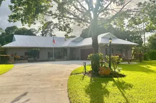 4319 Thousand Pines Dr, Fort Pierce, FL 34981 - Photo 1