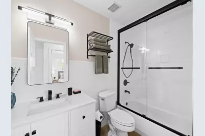812 NW 26th Street, Wilton Manors, FL 33311 - Photo 19