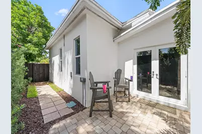 812 NW 26th Street, Wilton Manors, FL 33311 - Photo 23