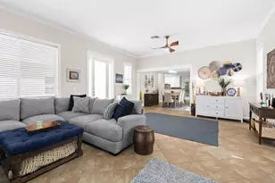 812 NW 26th St, Wilton Manors, FL 33311 - Photo 1