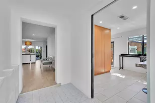 1736 NW 38th St, Oakland Park, FL 33309 - Photo 17