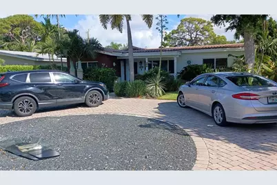 803 NE 21st Drive, Fort Lauderdale, FL 33305 - Photo 5