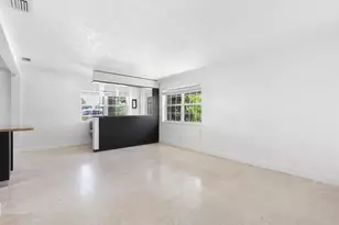 1498 NE 39th St, Oakland Park, FL 33334 - Photo 5