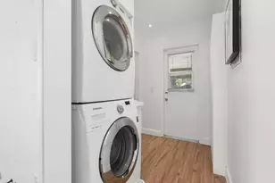 1498 NE 39th St, Oakland Park, FL 33334 - Photo 27