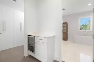 2306 NE 12th Ct, Fort Lauderdale, FL 33304 - Photo 53