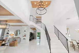 2306 NE 12th Ct, Fort Lauderdale, FL 33304 - Photo 15