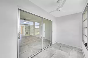 9761 Sunrise Lakes Blvd, Sunrise, FL 33322 - Photo 15