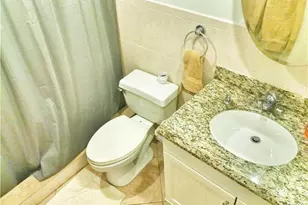 411 SE 8th St, Deerfield Beach, FL 33441 - Photo 7