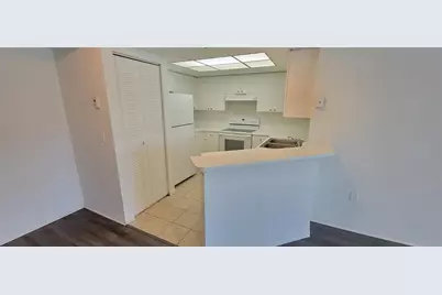 4177 N Haverhill Road #816, West Palm Beach, FL 33417 - Photo 11