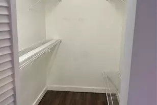 7035 NW 186th St, Hialeah, FL 33015 - Photo 11