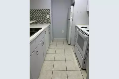 7035 NW 186th Street #D-111, Hialeah, FL 33015 - Photo 7