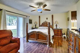 211 S Hollybrook Dr, Pembroke Pines, FL 33025 - Photo 5