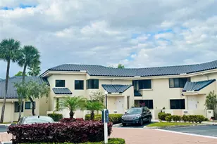 8142 NW 17th Manor, Plantation, FL 33322 - Photo 3