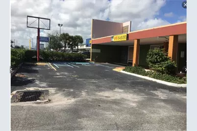 1361 E Commercial Boulevard, Oakland Park, FL 33334 - Photo 5