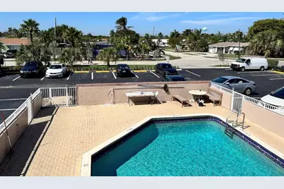 1100 SE 4th Avenue #9, Deerfield Beach, FL 33441 - Photo 11