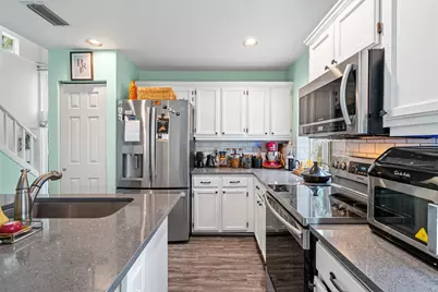 8 Governors Court, Palm Beach Gardens, FL 33418 - Photo 19