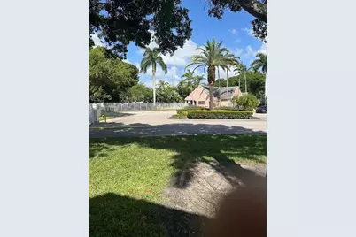 1000 Crystal Way #A, Delray Beach, FL 33444 - Photo 13