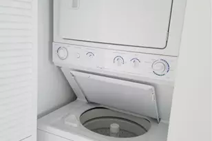 1750 N Bayshore Dr, Miami, FL 33132 - Photo 9