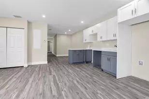 2451A NW 21st St, Fort Lauderdale, FL 33311 - Photo 21