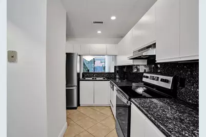 1415 S Miami Road #B, Fort Lauderdale, FL 33316 - Photo 9