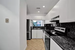 1415 S Miami Rd Unit, Fort Lauderdale, FL 33316 - Photo 9