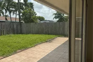 9651 Sunset Strip, Sunrise, FL 33322 - Photo 15