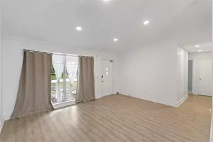 9700 NW 10th St, Pembroke Pines, FL 33024 - Photo 9