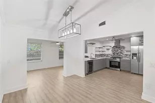 9700 NW 10th St, Pembroke Pines, FL 33024 - Photo 5