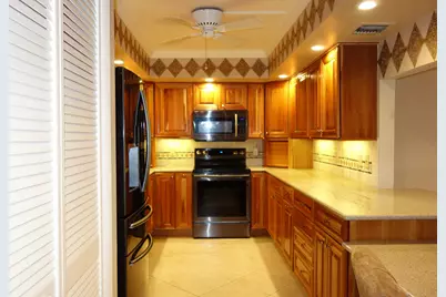 3507 Oaks Way #307, Pompano Beach, FL 33069 - Photo 5