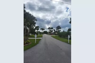 803 & 805 & 805 Big Branch Lane, Moore Haven, FL 33471 - Photo 3