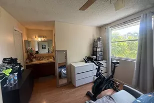 795 Crystal Lake Dr, Pompano Beach, FL 33064 - Photo 11