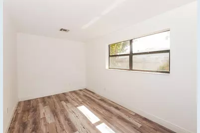 730 NW 18th Street, Pompano Beach, FL 33060 - Photo 5