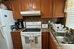 9001 Sunrise Lakes Blvd, Sunrise, FL 33322 - Photo 3