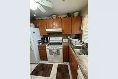 9001 Sunrise Lakes Boulevard #201, Sunrise, FL 33322 - Photo 3