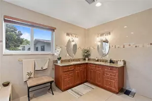 2501 NW 8th Ave, Wilton Manors, FL 33311 - Photo 27