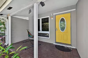 2115 NE 15th Ave, Wilton Manors, FL 33305 - Photo 3