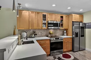 2115 NE 15th Ave, Wilton Manors, FL 33305 - Photo 11