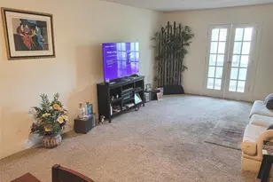 2800 Somerset Unit, Fort Lauderdale, FL 33311 - Photo 3