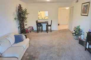 2800 Somerset Unit, Lauderdale Lakes, FL 33311 - Photo 5