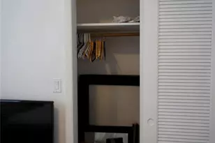 11150 Peachtree Dr, Miami, FL 33161 - Photo 21