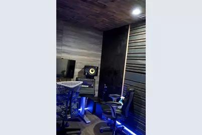 11150 Peachtree Drive, Miami, FL 33161 - Photo 15