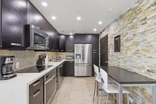 5601 Collins Ave, Miami Beach, FL 33140 - Photo 9