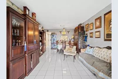 2840 Somerset Drive #317M, Fort Lauderdale, FL 33311 - Photo 3