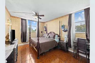 2840 Somerset Drive #317M, Fort Lauderdale, FL 33311 - Photo 1