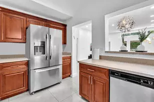 10180 NW 5th St, Plantation, FL 33324 - Photo 9