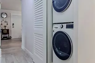 6517 Bay Club Dr, Fort Lauderdale, FL 33308 - Photo 11