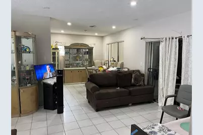 427 NE 160th Street, Miami, FL 33162 - Photo 13