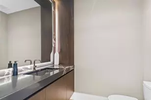 1957 Harbourview Dr, Fort Lauderdale, FL 33316 - Photo 31